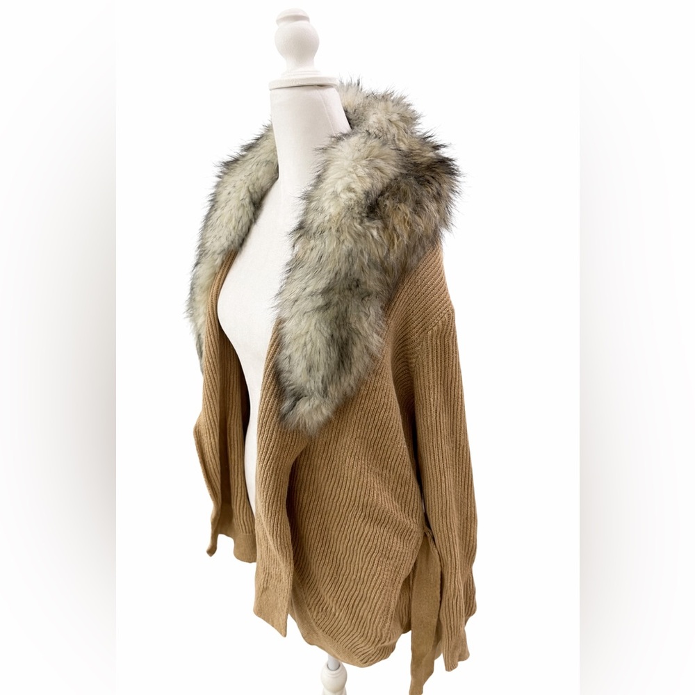 Women's Tan Sweater with Faux Fur Collar
